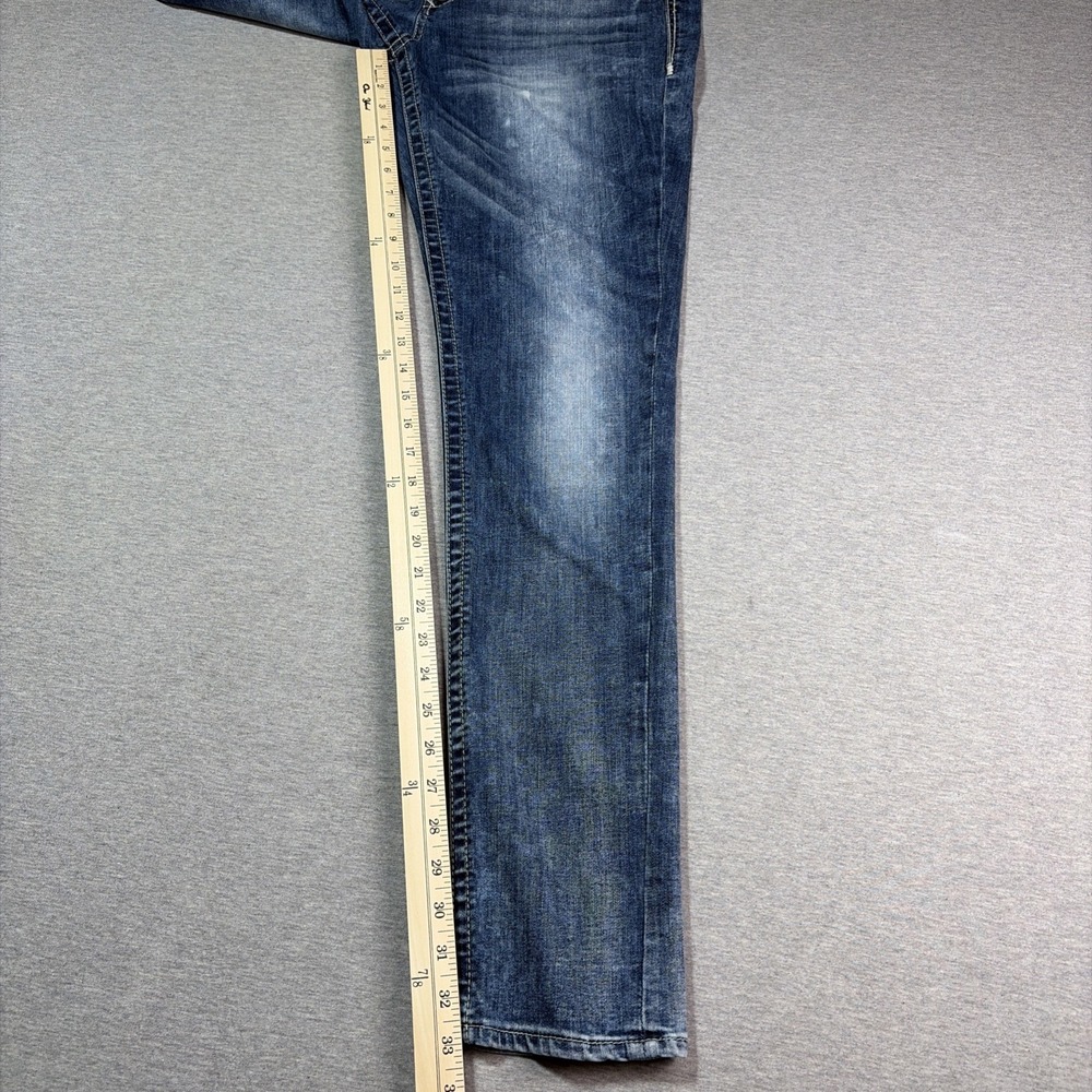 Daytrip Scorpio Skinny Jeans Size 32L Medium Wash Whiskers Stretch actual 34x33 - Picture 3 of 13